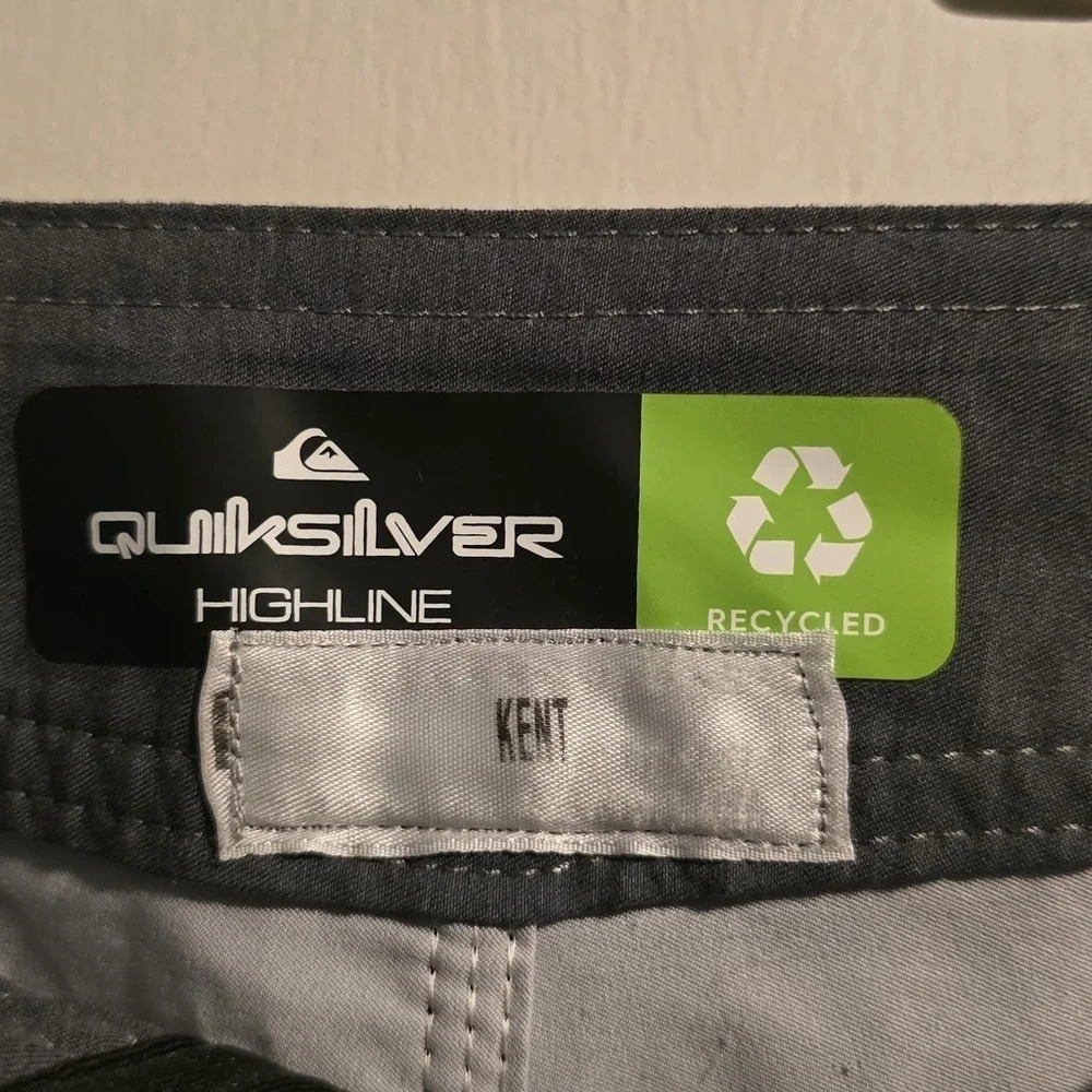 Quiksilver Men's Navy and Purple Board Shorts